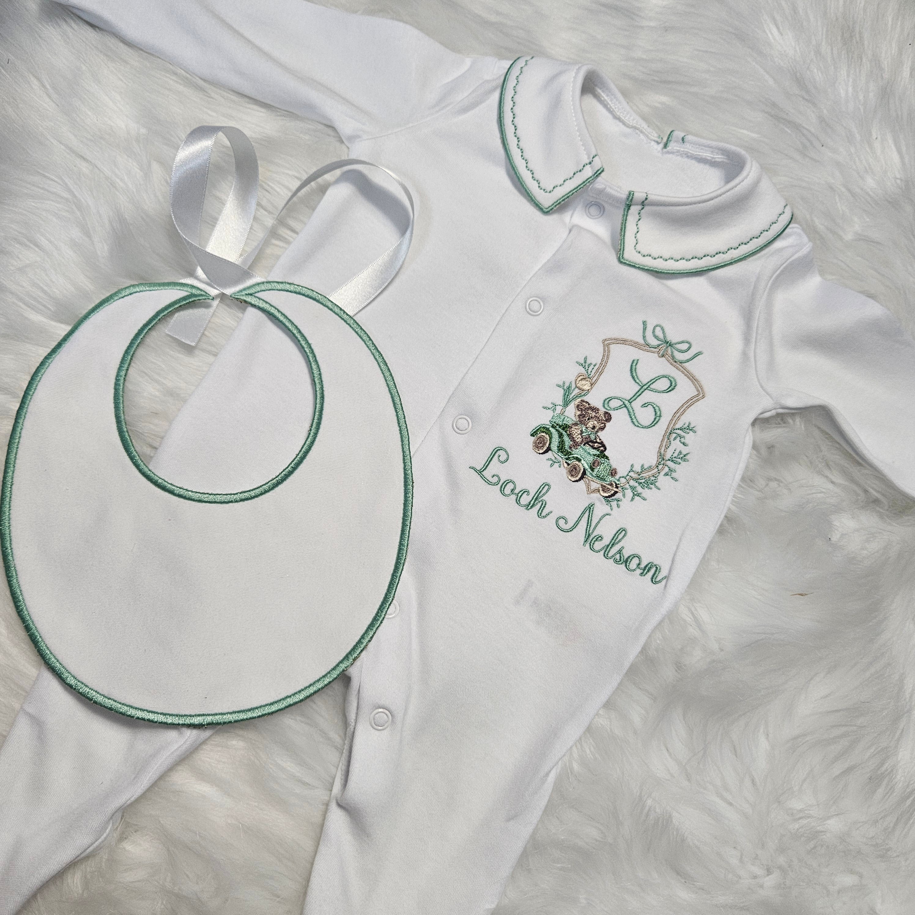 Peterpan collar sleepsuit